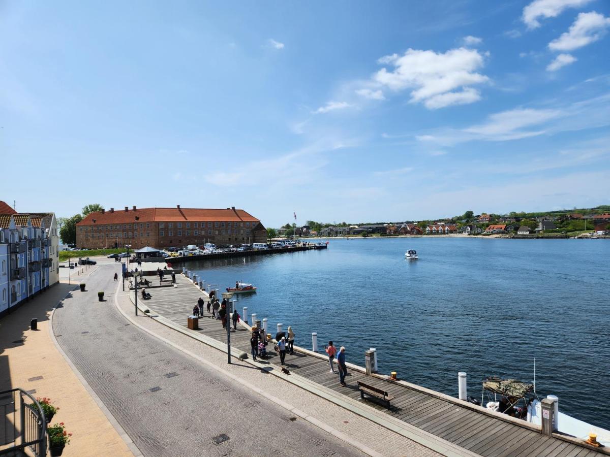 Grannys Harbour View - 1St Floor Daire Sønderborg Dış mekan fotoğraf